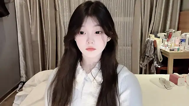 Snapshot of yangyang-1115 chatting on March 11, 1:45 pm yangyang-1115 online show from March 11, 1:45 pm