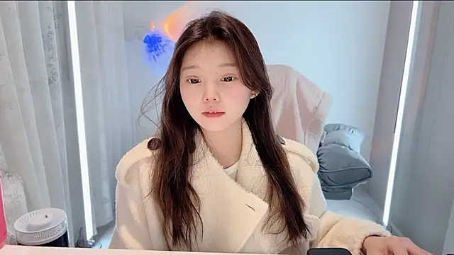 Snapshot of yangyang-1115 chatting on November 29, 4:56 am yangyang-1115 online show from November 29, 4:56 am