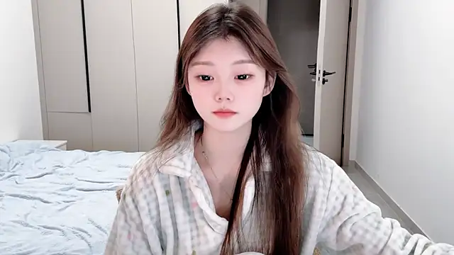 Snapshot of yangyang-1115 chatting on October 21, 4:56 am yangyang-1115 online show from October 21, 4:56 am