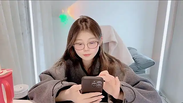 Snapshot of yangyang-1115 chatting on November 28, 3:56 pm yangyang-1115 online show from November 28, 3:56 pm