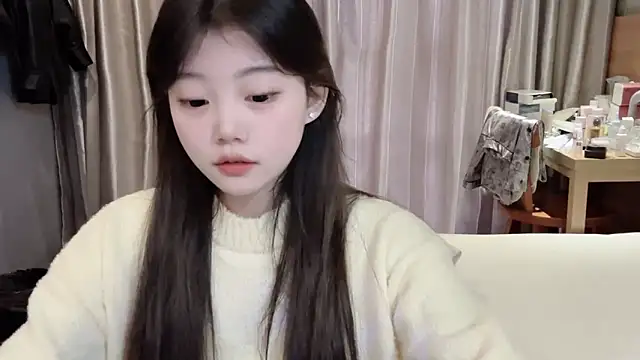 Snapshot of yangyang-1115 chatting on March 3, 8:51 am yangyang-1115 online show from March 3, 8:51 am