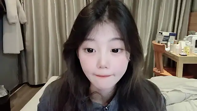 Snapshot of yangyang-1115 chatting on February 20, 1:40 pm yangyang-1115 online show from February 20, 1:40 pm