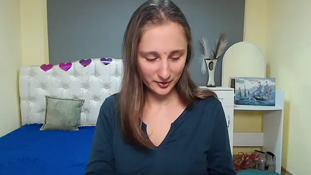 Snapshot of MichelLeee chatting on October 7, 11:22 am MichelLeee online show from October 7, 11:22 am