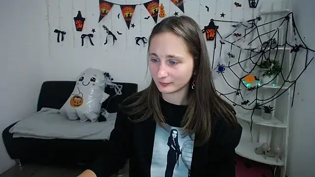 MichelLeee online show from October 31, 12:13 pm