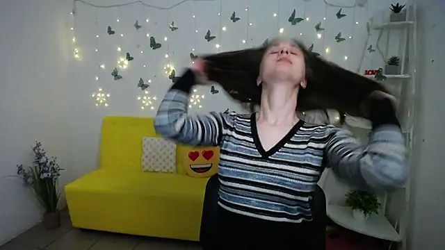 MichelLeee online show from March 11, 12:21 pm