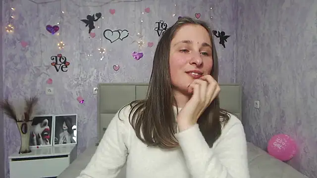 Snapshot of MichelLeee chatting on February 7, 6:24 pm MichelLeee online show from February 7, 6:24 pm