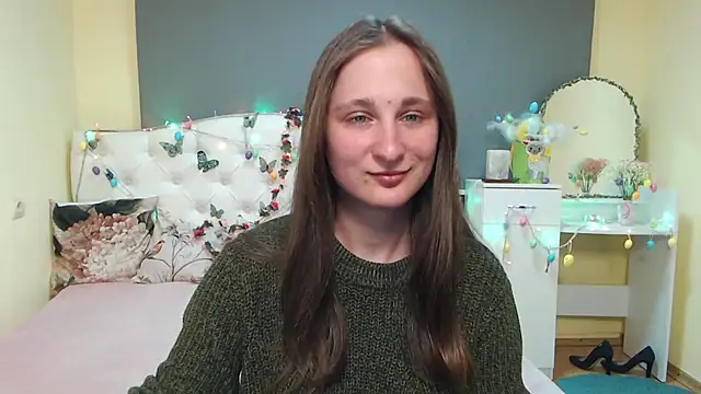 MichelLeee online show from April 8, 11:44 am