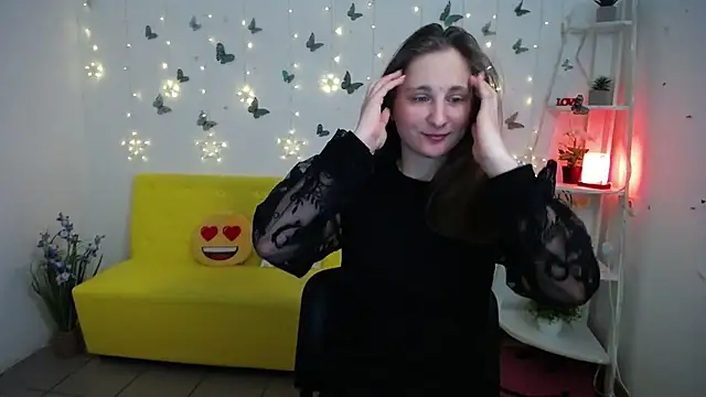 MichelLeee online show from April 24, 5:09 am
