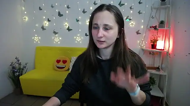 MichelLeee online show from April 23, 11:27 am
