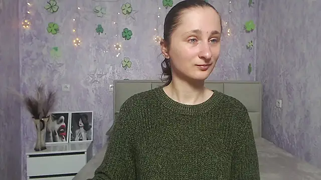 Snapshot of MichelLeee chatting on March 20, 12:11 pm MichelLeee online show from March 20, 12:11 pm