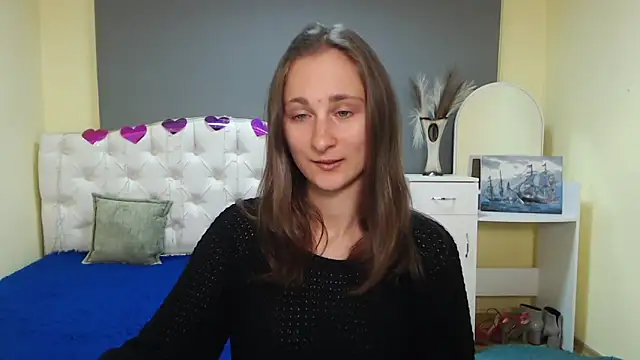 Snapshot of MichelLeee chatting on October 6, 11:22 am MichelLeee online show from October 6, 11:22 am