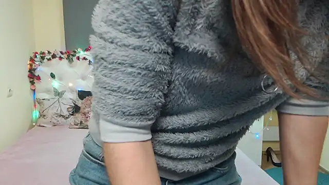 MichelLeee online show from March 12, 12:09 pm