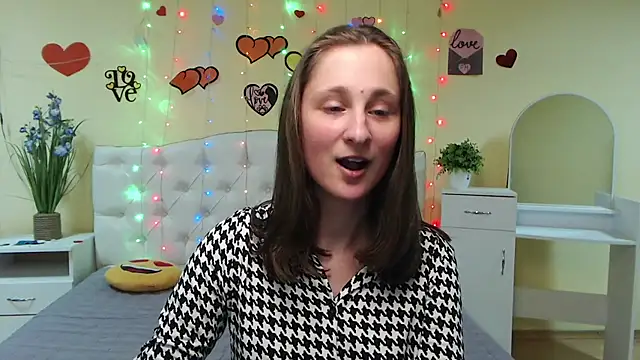 Snapshot of MichelLeee chatting on March 7, 3:07 pm MichelLeee online show from March 7, 3:07 pm