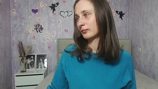 Snapshot of MichelLeee chatting on March 3, 12:17 pm MichelLeee online show from March 3, 12:17 pm