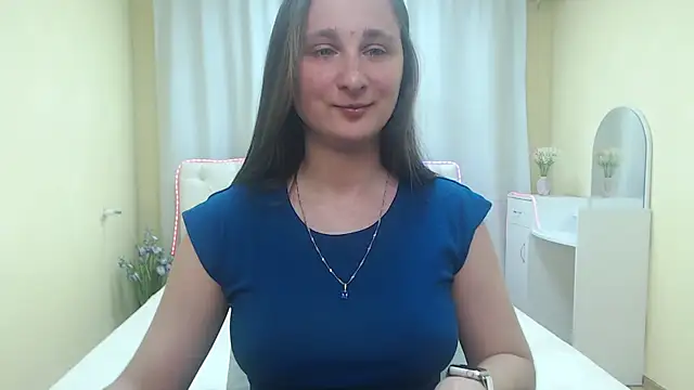 MichelLeee online show from May 26, 11:52 am