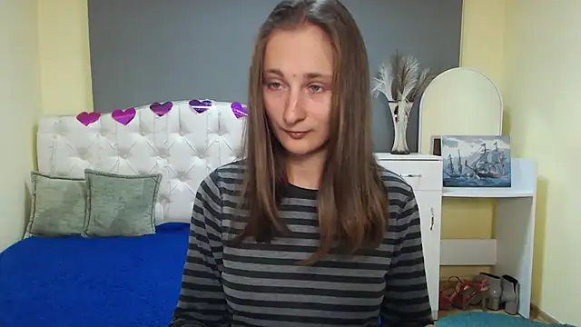 Snapshot of MichelLeee chatting on October 1, 11:14 am MichelLeee online show from October 1, 11:14 am