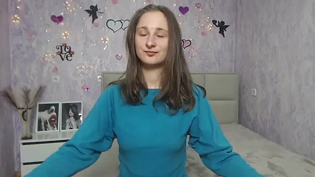 Snapshot of MichelLeee chatting on February 13, 12:11 pm MichelLeee online show from February 13, 12:11 pm