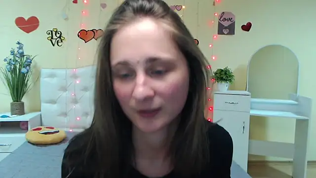 Snapshot of MichelLeee chatting on February 19, 3:38 pm MichelLeee online show from February 19, 3:38 pm