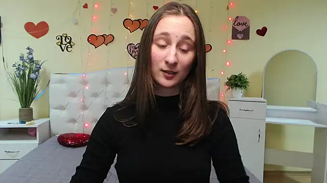 Snapshot of MichelLeee chatting on February 12, 3:16 pm MichelLeee online show from February 12, 3:16 pm
