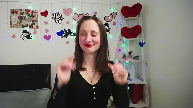 Snapshot of MichelLeee chatting on February 27, 6:20 pm MichelLeee online show from February 27, 6:20 pm