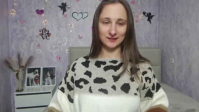 Snapshot of MichelLeee chatting on February 15, 12:11 pm MichelLeee online show from February 15, 12:11 pm