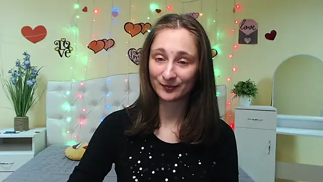 Snapshot of MichelLeee chatting on March 5, 12:11 pm MichelLeee online show from March 5, 12:11 pm