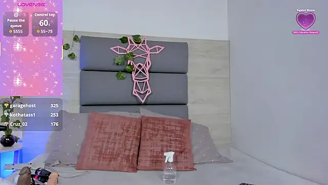 Snapshot of AshleyHill2 chatting on November 19, 3:28 am AshleyHill2 online show from November 19, 3:28 am