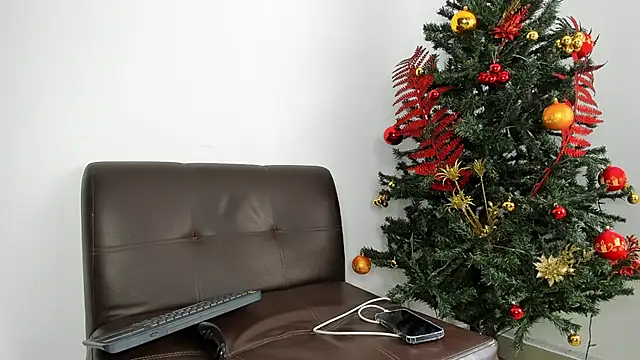 andrewChris  online show from December 1, 2:29 pm