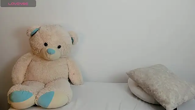 Snapshot of aurora_johnson_ chatting on November 13, 6:06 am aurora johnson online show from November 13, 6:06 am