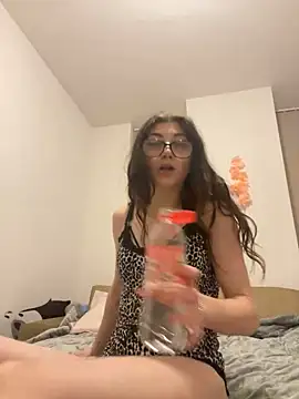 Snapshot of badlills201 chatting on February 20, 5:20 pm badlills201 online show from February 20, 5:20 pm