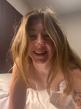 badlills201 online show from November 23, 11:20 am