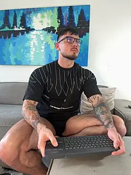 DimitriSullivan  online show from September 26, 9:10 pm