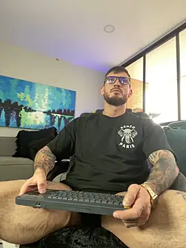 DimitriSullivan  online show from March 12, 9:13 pm