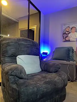 DimitriSullivan  online show from February 23, 5:01 am