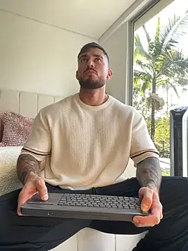 DimitriSullivan  online show from March 20, 2:29 pm