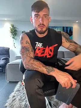 DimitriSullivan  online show from March 18, 1:46 pm