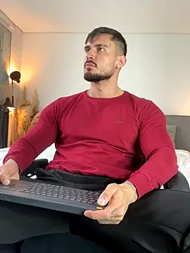 DimitriSullivan  online show from January 8, 1:17 pm