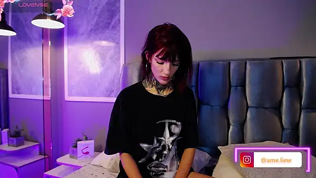 Snapshot of Ameliewitte_mjs chatting on March 14, 5:02 pm Ameliewitte mjs online show from March 14, 5:02 pm