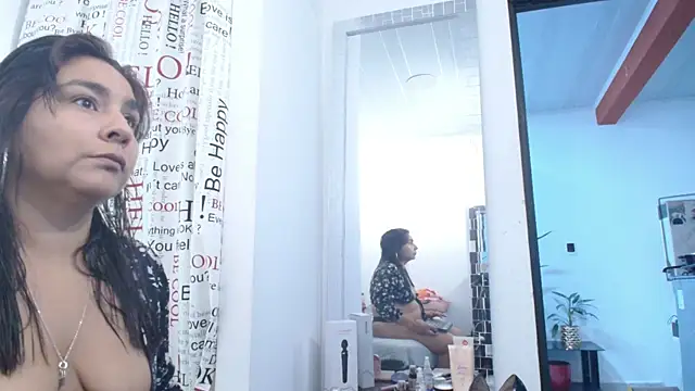 CamilaBrown online show from October 3, 2:18 pm