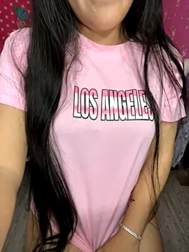 Snapshot of Velyn_18 chatting on December 1, 6:53 pm Velyn 18 online show from December 1, 6:53 pm