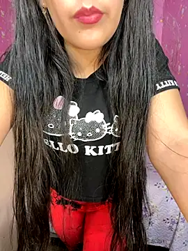 Snapshot of Velyn_18 chatting on November 12, 3:32 am Velyn 18 online show from November 12, 3:32 am