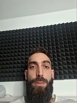 Snapshot of DaWoD030 chatting on December 18, 7:02 am DaWoD030 online show from December 18, 7:02 am