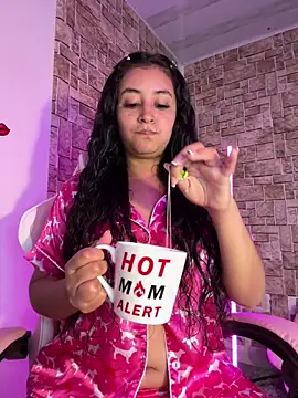 Snapshot of Lady_Rey chatting on February 5, 2:07 am Lady Rey online show from February 5, 2:07 am