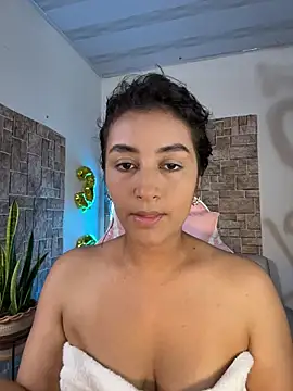 Snapshot of Lady_Rey chatting on June 18, 8:36 pm Lady Rey online show from June 18, 8:36 pm