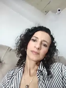 AriannaRussell  online show from March 13, 12:54 pm