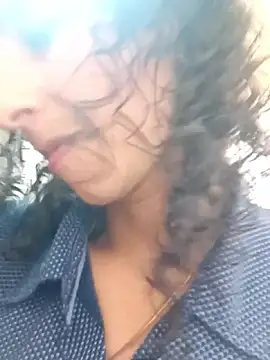Snapshot of AriannaRussell_ chatting on June 11, 12:46 pm AriannaRussell online show from June 11, 12:46 pm