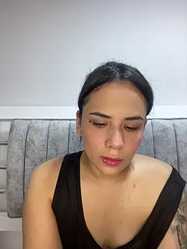 Leyna Kenet online show from January 21, 12:25 am