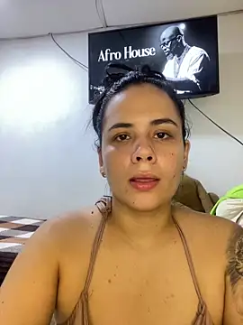 Leyna Kenet online show from December 15, 12:49 am