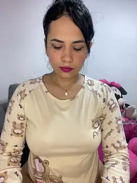 Leyna Kenet online show from January 18, 4:15 am