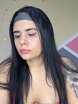 Snapshot of Leyna_Kenet chatting on May 31, 7:14 pm Leyna Kenet online show from May 31, 7:14 pm
